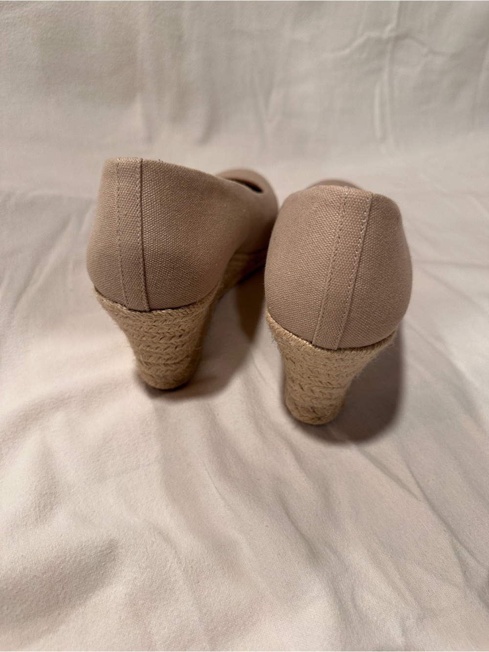 Women’s J Crew Factory Size 10 Neutral Espadrille Wedge Pumps - Beige - Picture 3 of 4